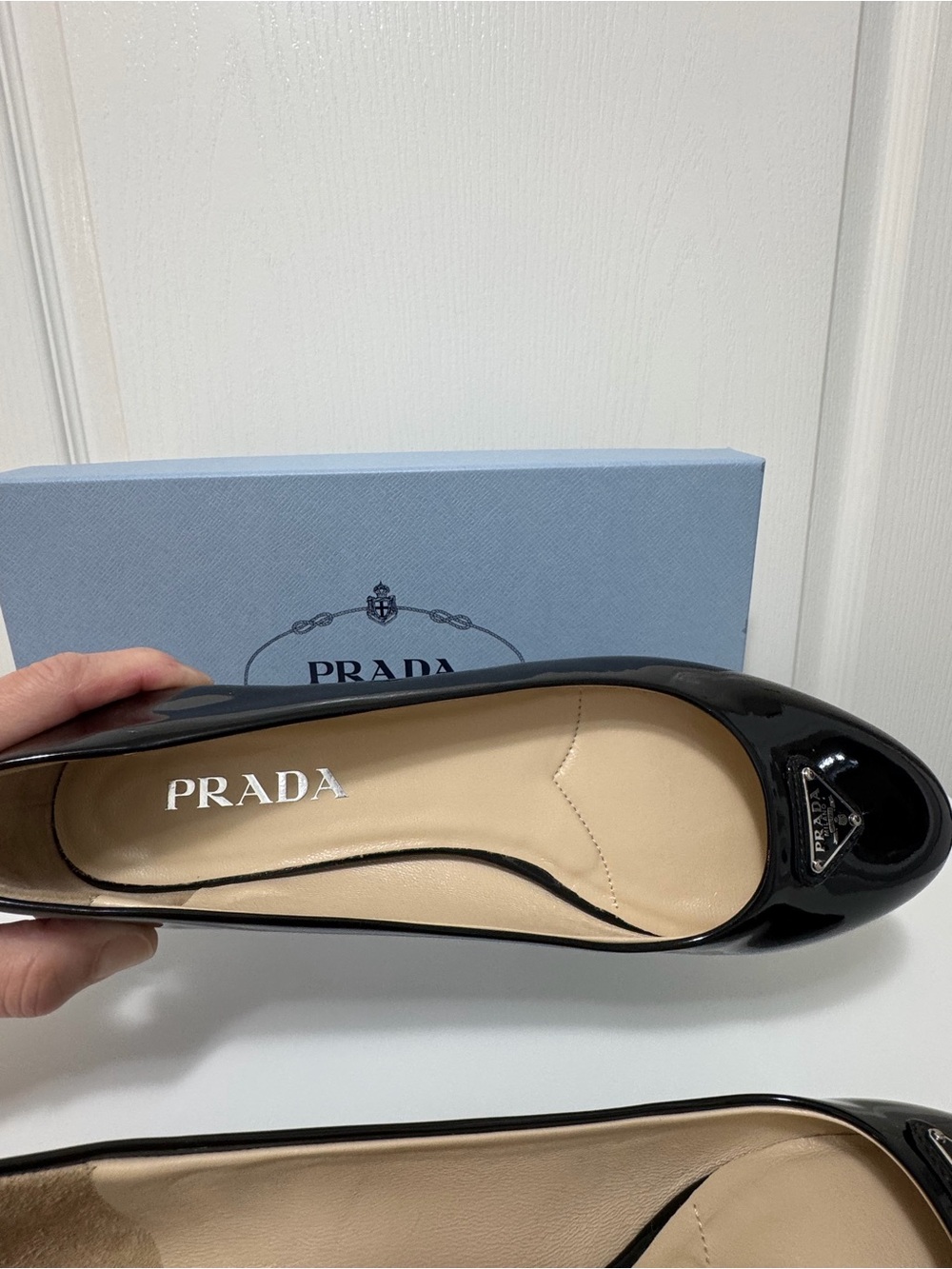 Prada Calzature Donna Ballet Flats
Black Patent Leather - Picture 5 of 9